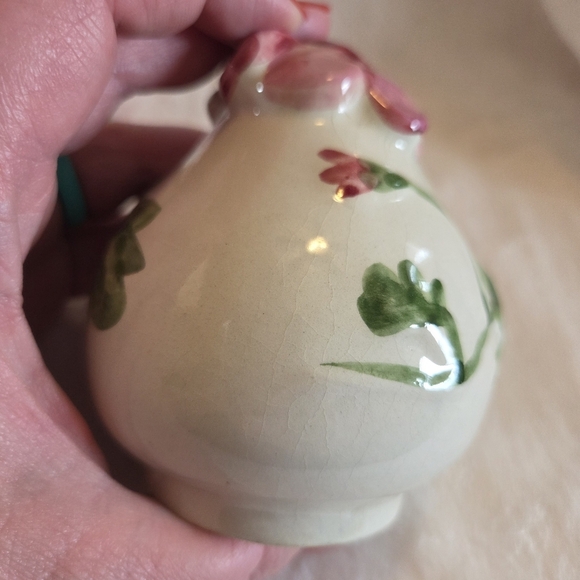Vintage Ceramic Handpainted Embossed  Pink Flower Floral Salt Pepper Shakers - Picture 8 of 12